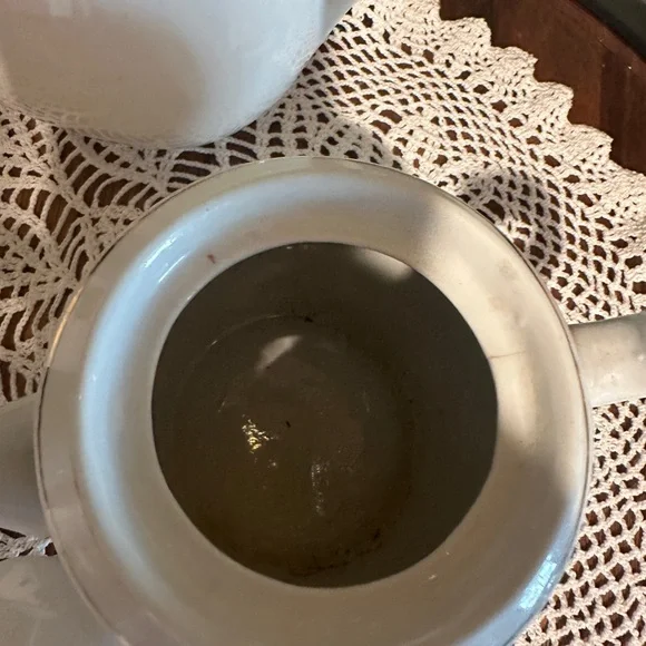 Floral White Teapot with Lid - Picture 3 of 6